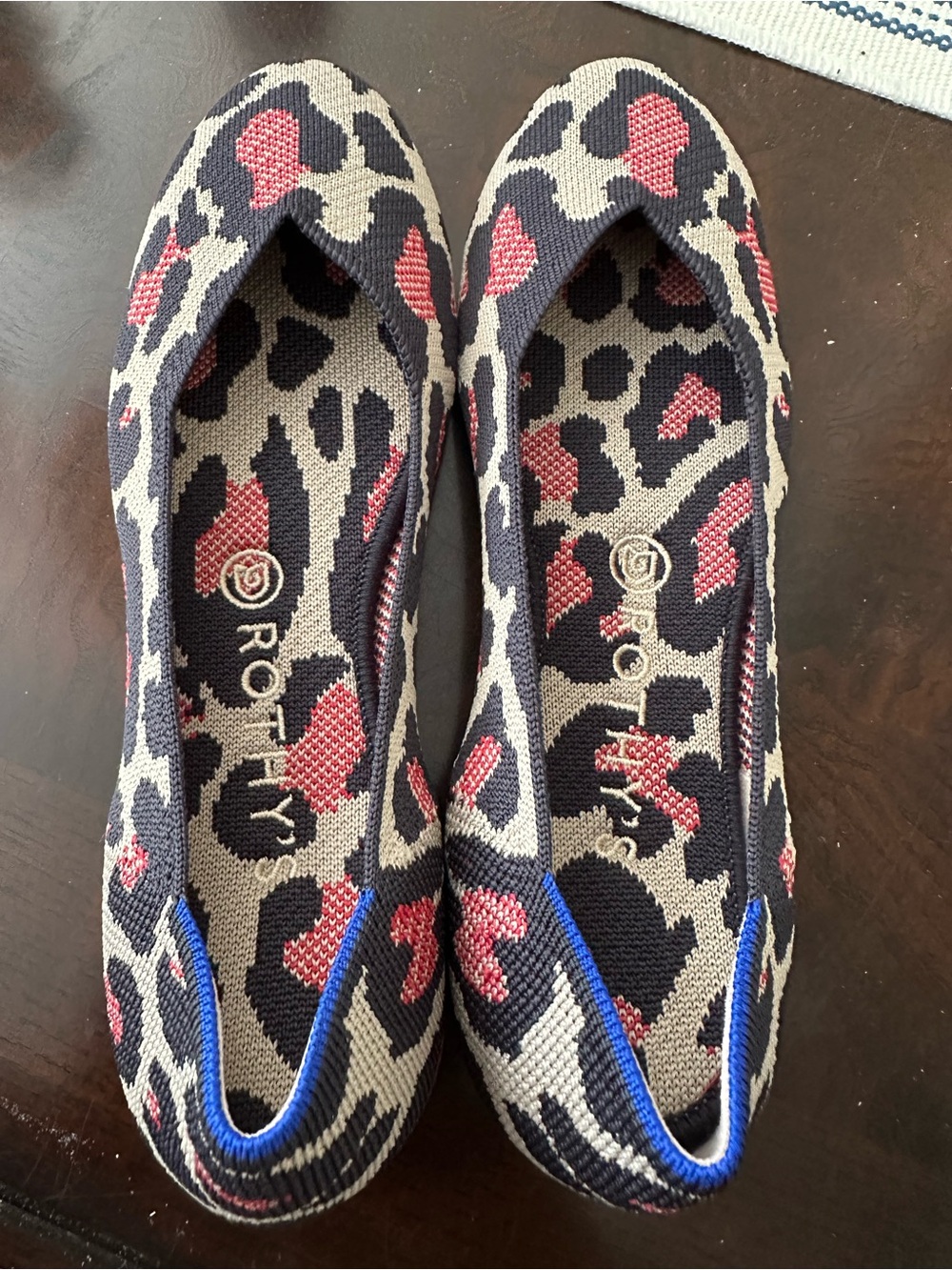 Rothy's Red Cat Leopard Knit Ballet Flats - Black & Red Size 9